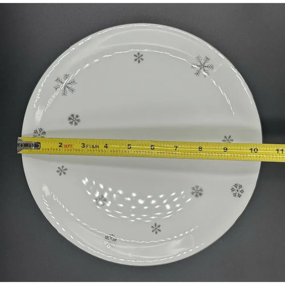 Vintage Seyei Snowy MCM Atomic Snowflake 10.5” Dinner Plate Set Of 2